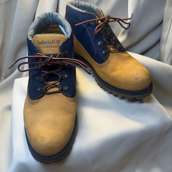 Timberland Men's Tan and Navy Boots - Picture 1 of 4